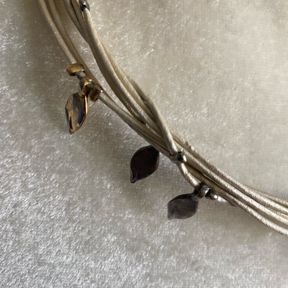 Sea Sandrar leather cord necklace - Picture 5 of 10